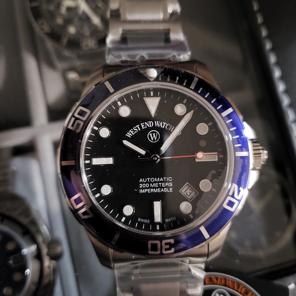 🌟 West End Impermeable - Picture 5 of 7